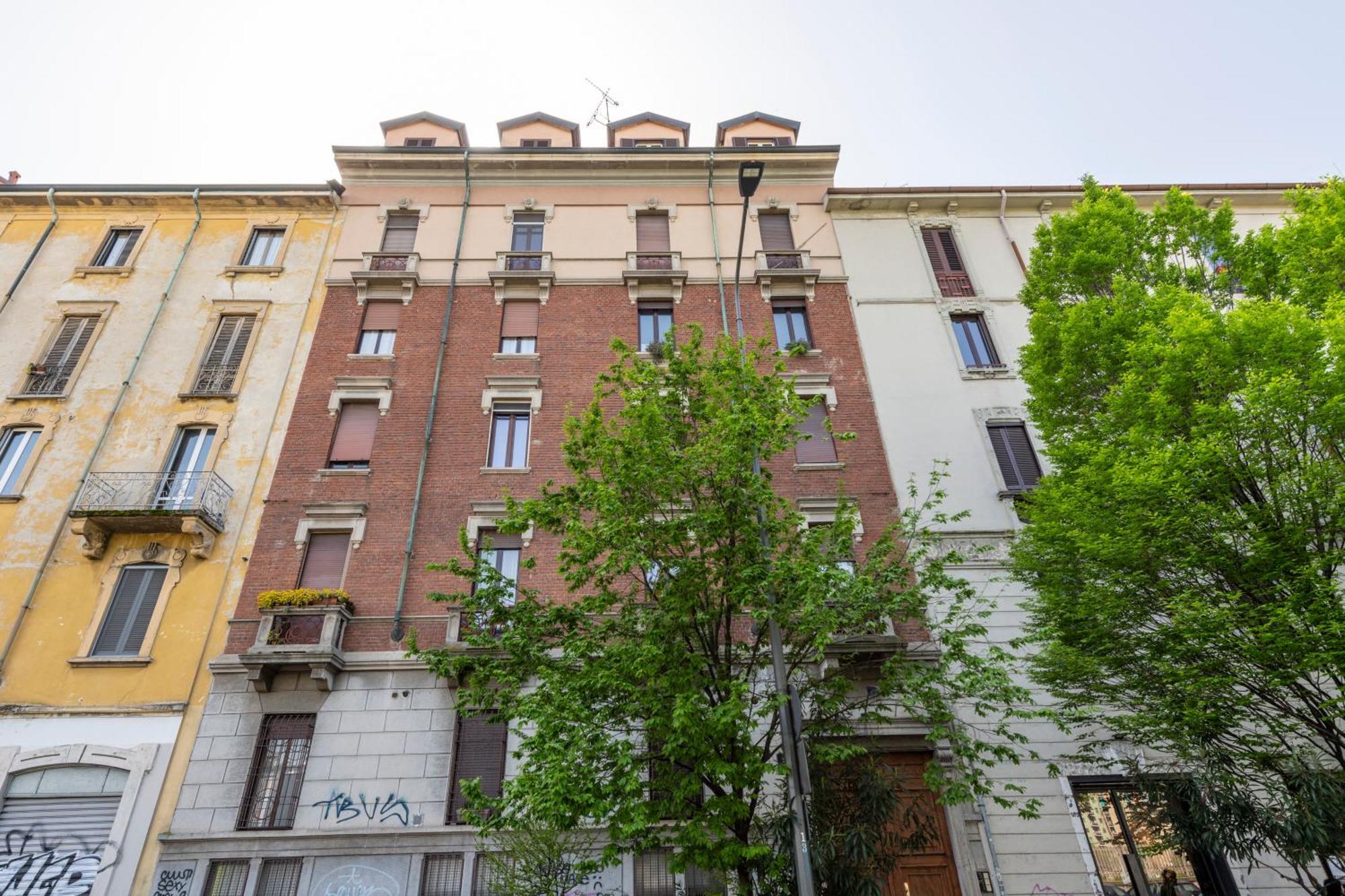 Brembo, 9 - Tra Villaggio Olimpico E Fondazione Prada Milano Esterno foto